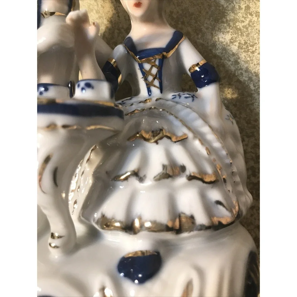 Vintage Blue White Porcelain Figurine George Martha Washington Tea Colonial
